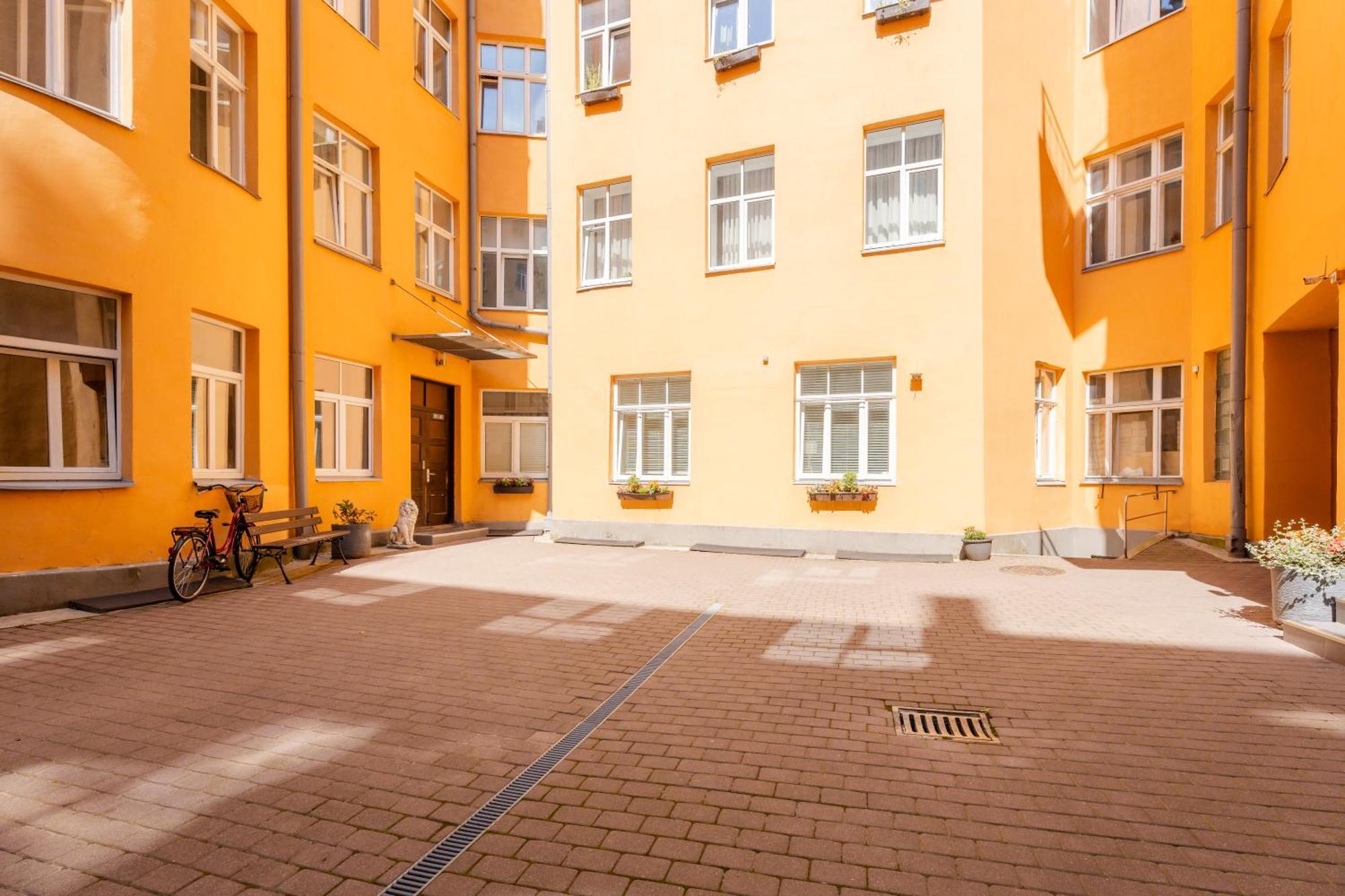 Tina'S Riga Apartments Buitenkant foto